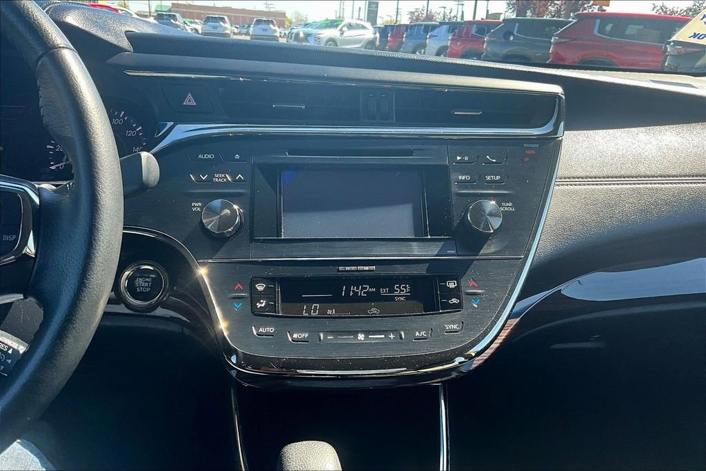 Used 2013 Toyota Avalon XLE image 29