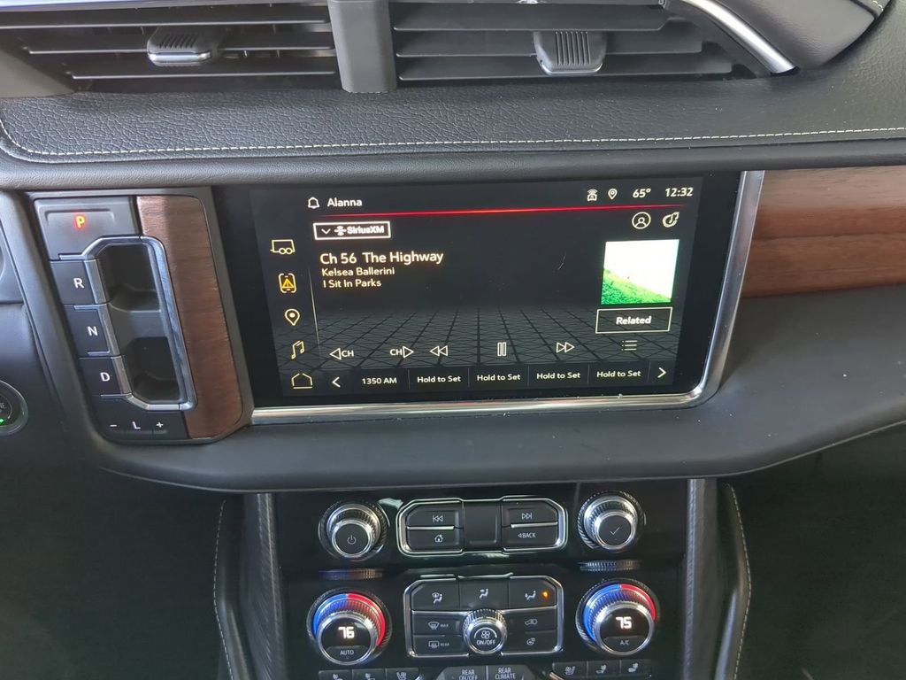 Used 2023 GMC Yukon Denali Ultimate image 14