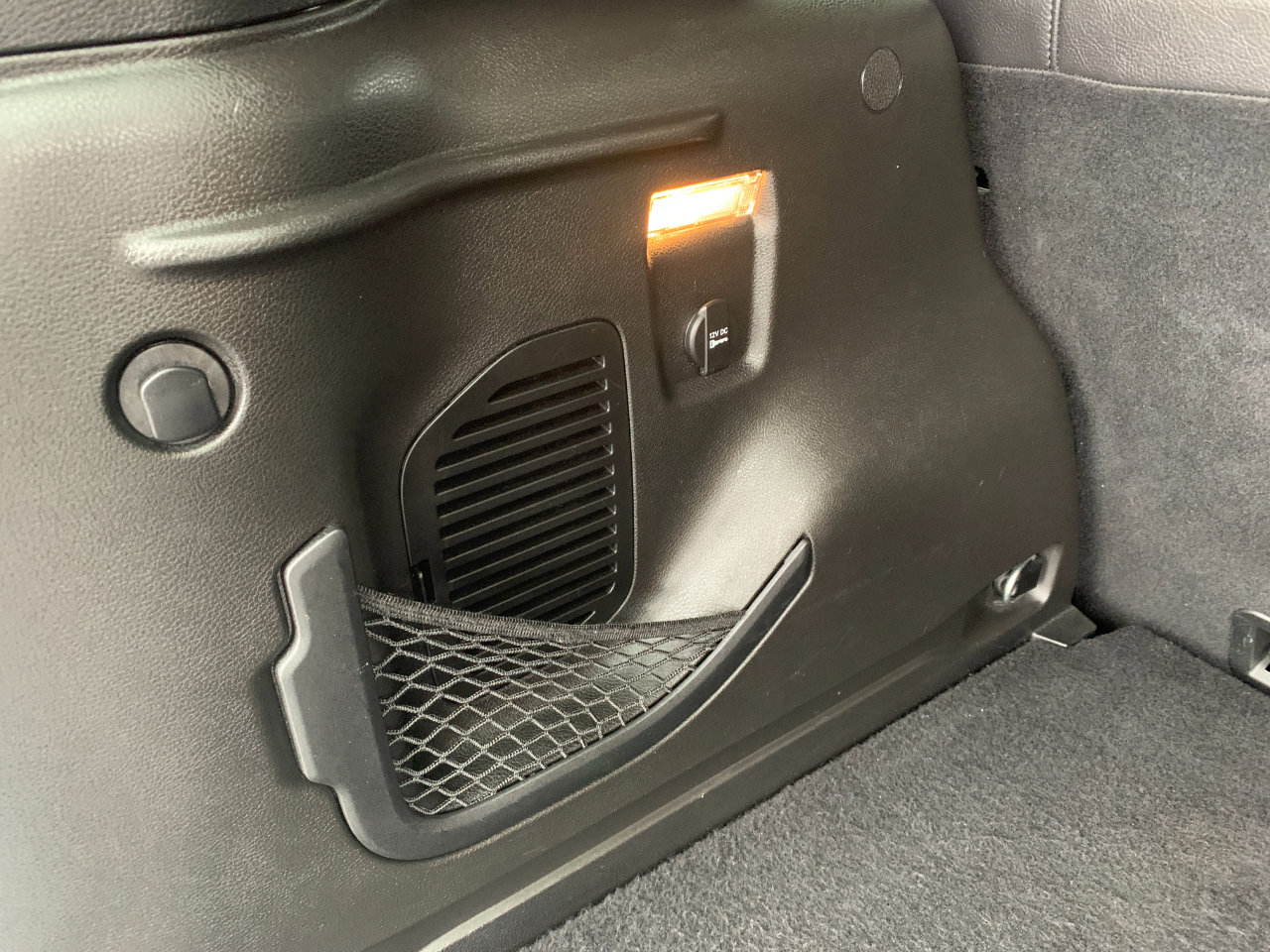 Used 2017 Jeep Renegade Limited image 31