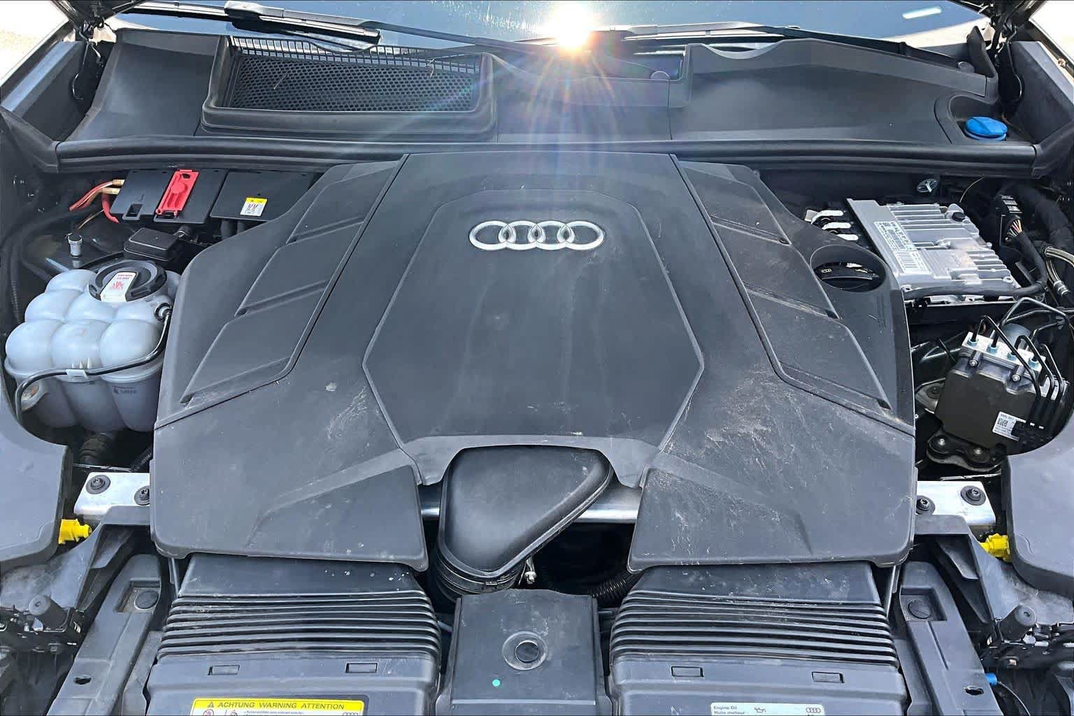 Used 2019 Audi Q8 Prestige w/ Year 1 Package AWD/4WD image 33
