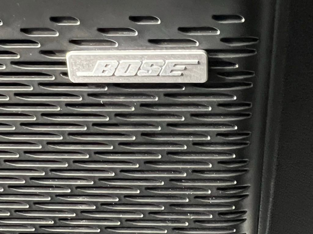 Used 2025 GMC Acadia Elevation image 17