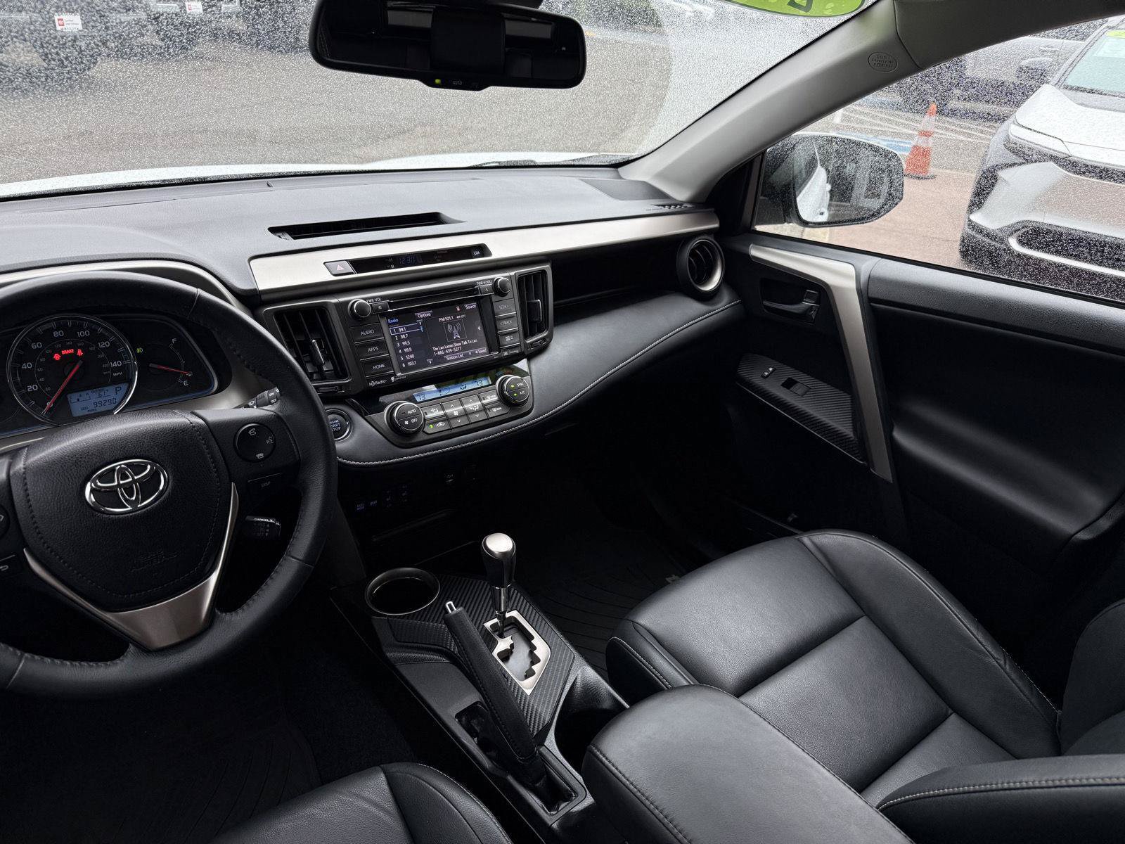 Used 2014 Toyota RAV4 Limited AWD/4WD image 16