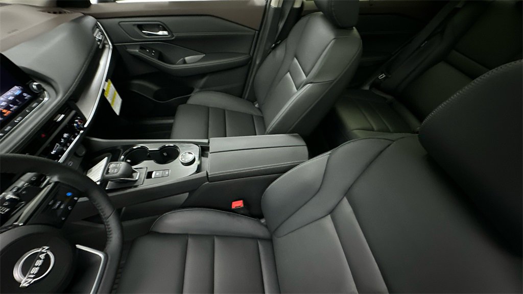 Certified 2023 Nissan Rogue SV w/ SV Premium B Package image 16