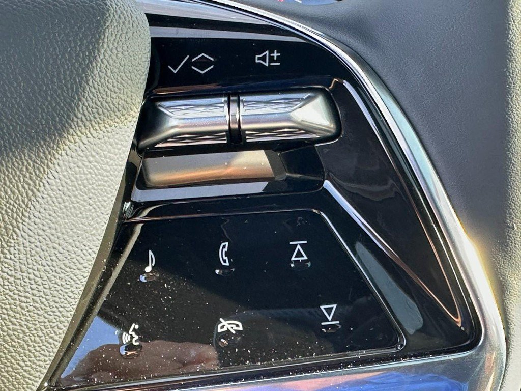 New 2026 Cadillac Vistiq Sport AWD/4WD image 15
