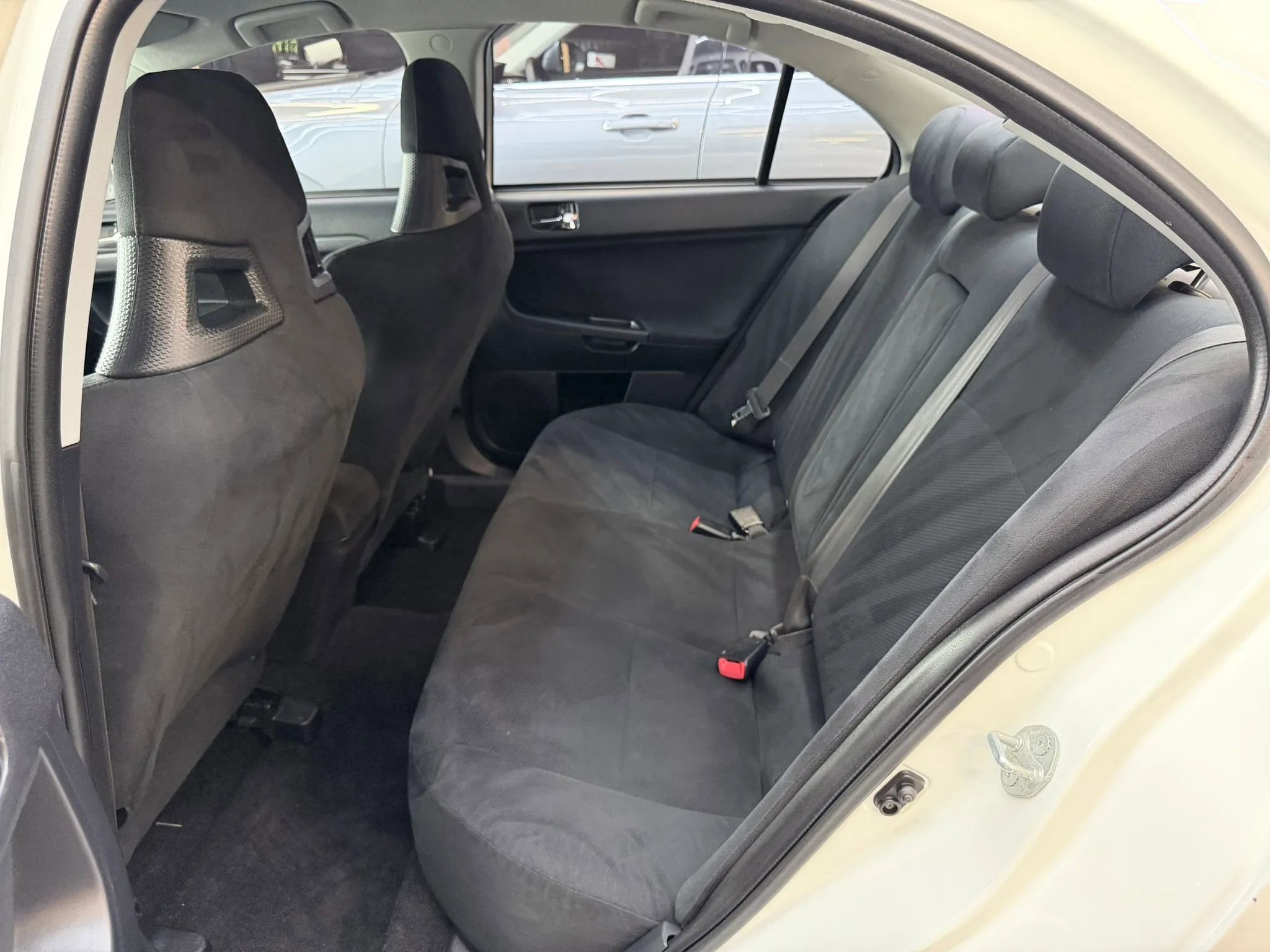 Used 2011 Mitsubishi Lancer Evolution GSR image 19