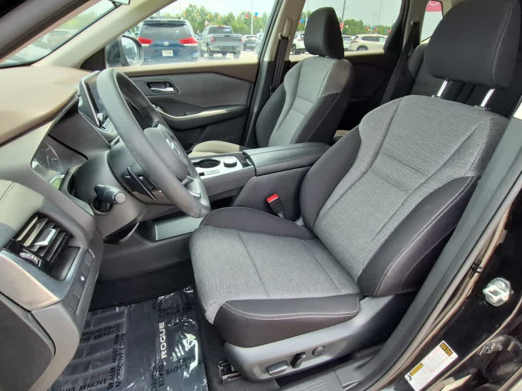 Used 2021 Nissan Rogue SV AWD/4WD image 10