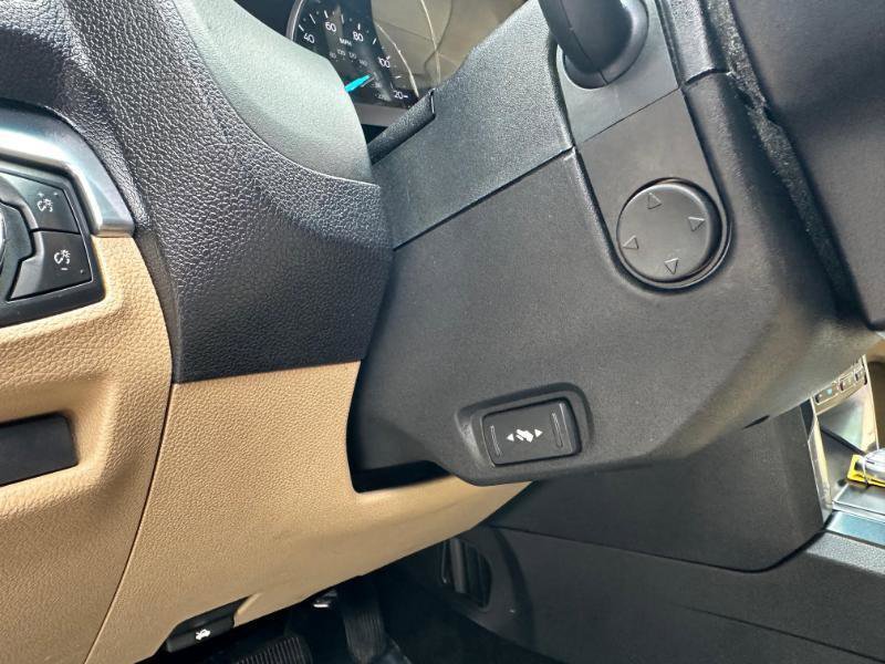 Used 2017 Ford Explorer Limited FWD image 26