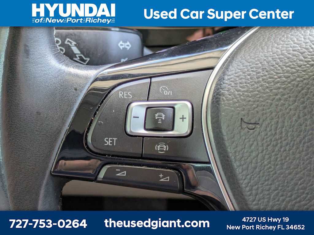 Used 2019 Volkswagen Jetta SEL w/ Cold Weather Package image 30