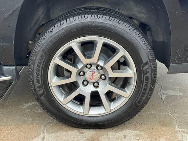 Used 2019 GMC Yukon XL Denali AWD/4WD image 5
