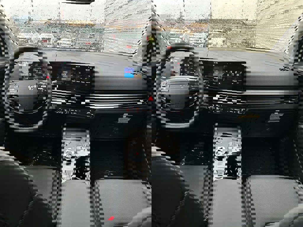 New 2026 Kia Sportage EX image 16