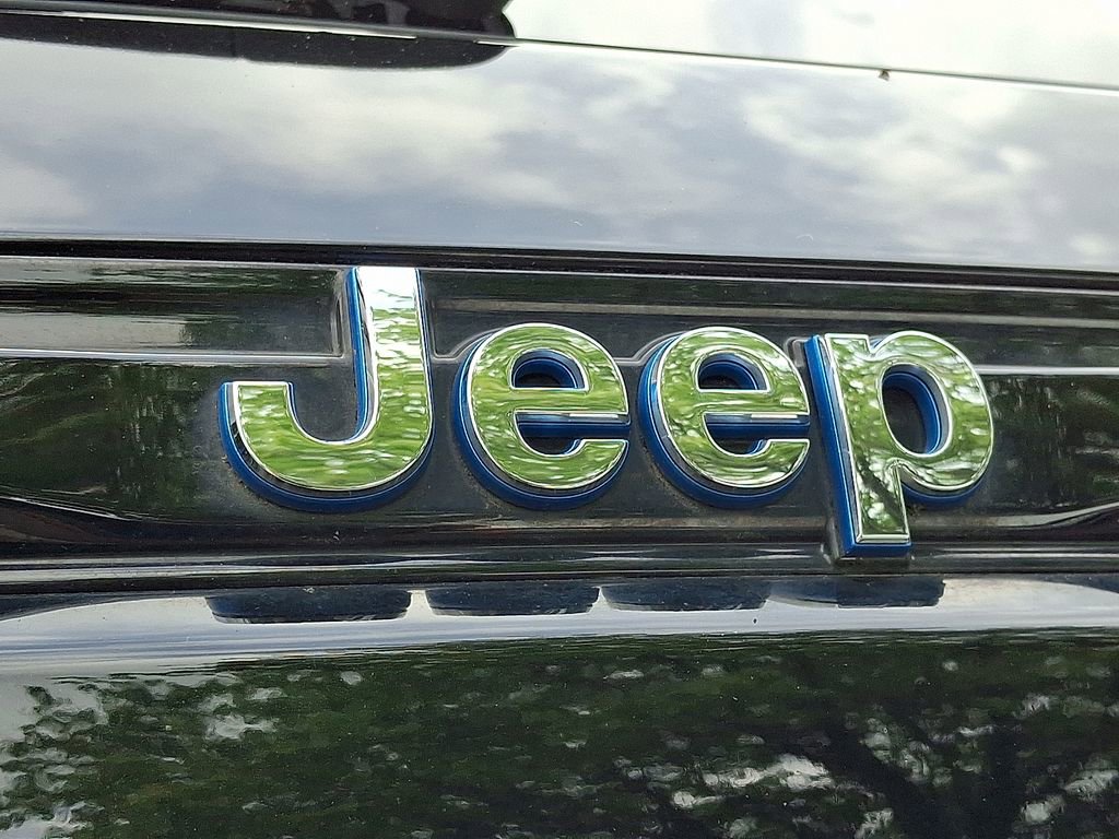 Used 2023 Jeep Grand Cherokee 4WD 4xe image 36