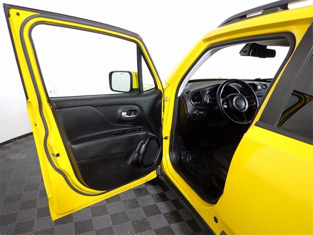 Used 2018 Jeep Renegade Altitude image 18