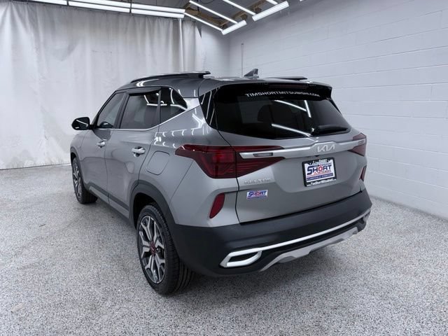 Used 2023 Kia Seltos SX w/ SX Sunroof Package AWD/4WD image 4