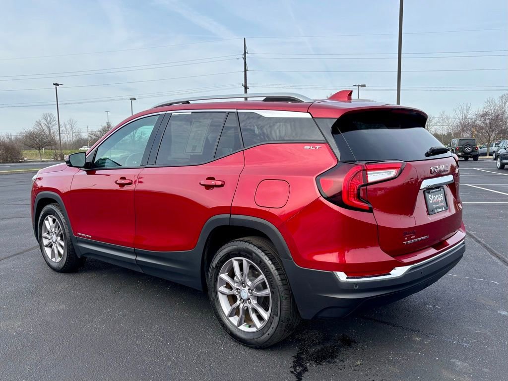 Used 2023 GMC Terrain SLT image 5