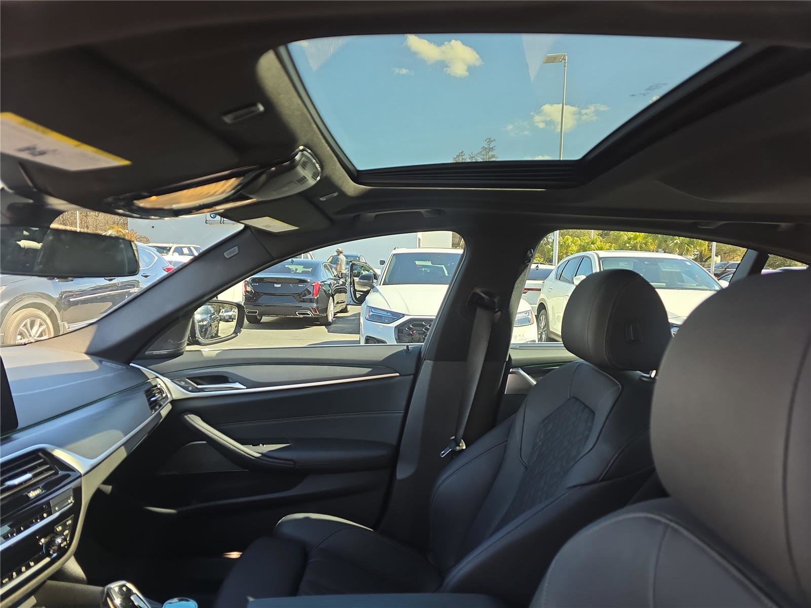 Certified 2023 BMW 530i w/ Executive Package image 24