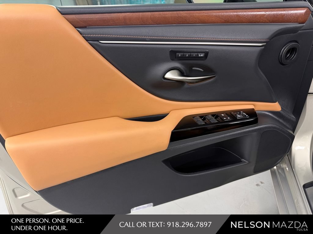 Used 2024 Lexus ES 350 w/ Premium Package FWD image 15