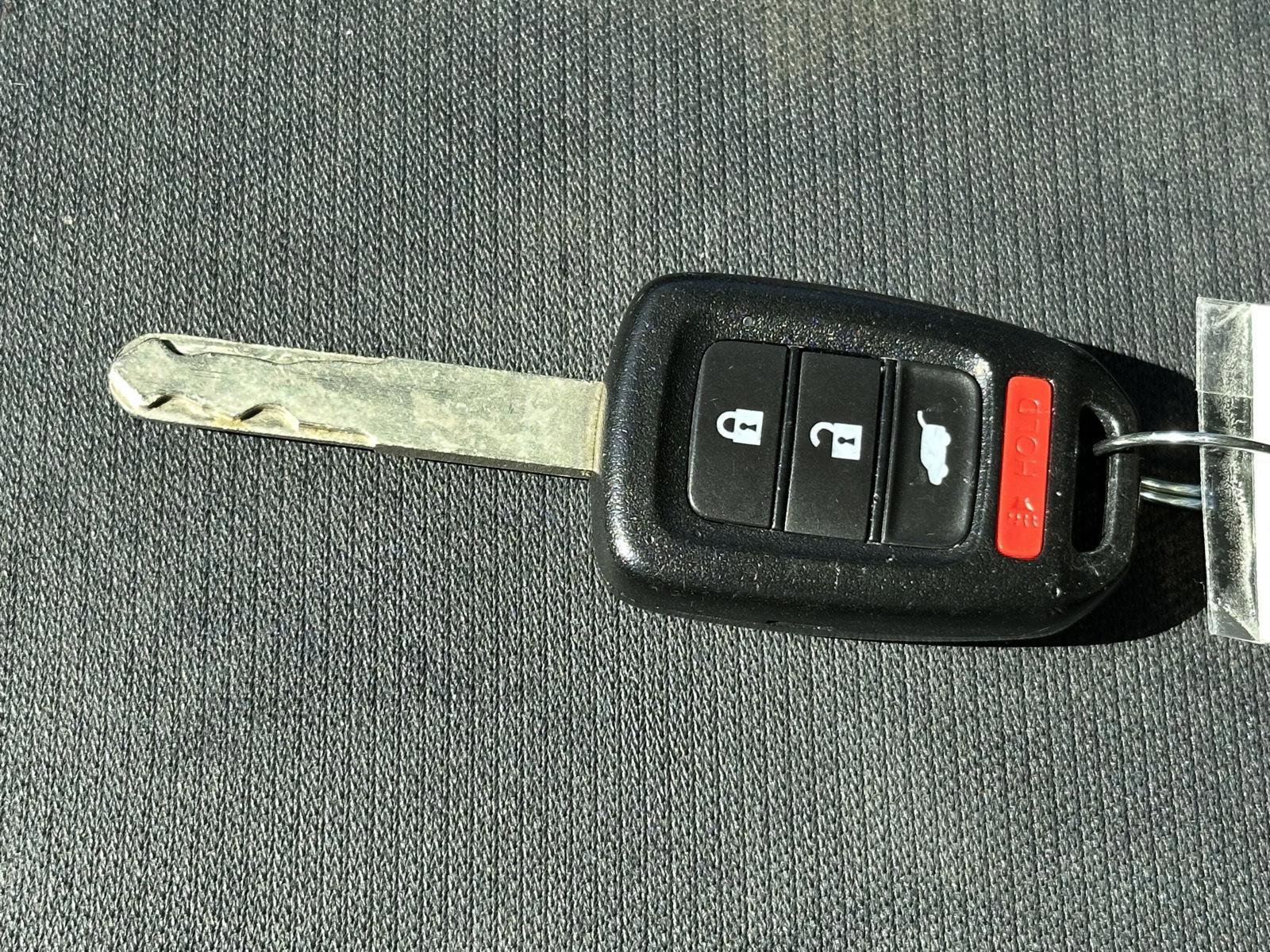 Used 2015 Honda CR-V LX image 14