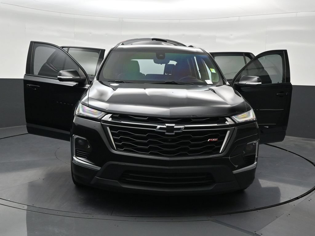 Used 2024 Chevrolet Traverse RS FWD image 41