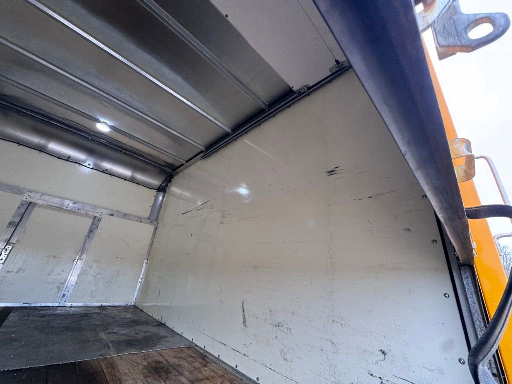 Used 2016 Chevrolet Express 3500 RWD image 20