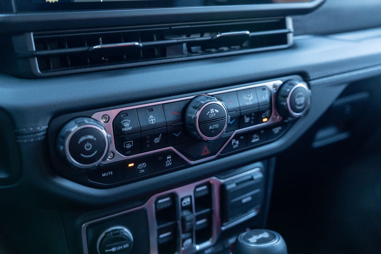 Used 2024 Jeep Wrangler Rubicon 392 image 25