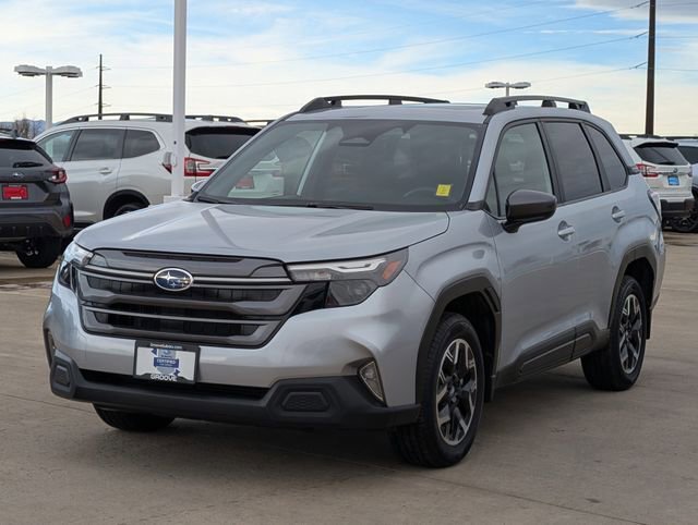 Used 2025 Subaru Forester Premium image 7