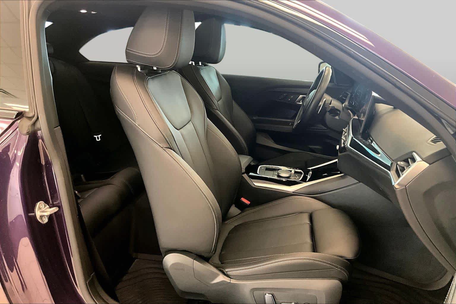 Used 2024 BMW 230i Coupe w/ Premium Package RWD image 8