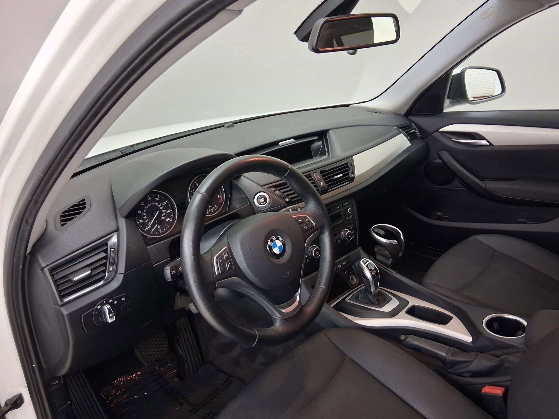 Used 2013 BMW X1 xDrive28i AWD/4WD image 2