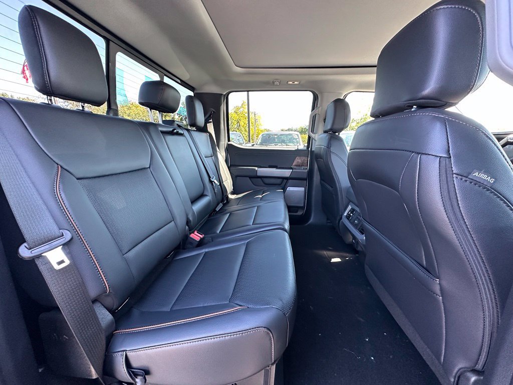 New 2027 Ford F250 Lariat w/ Black Appearance Package AWD/4WD image 29
