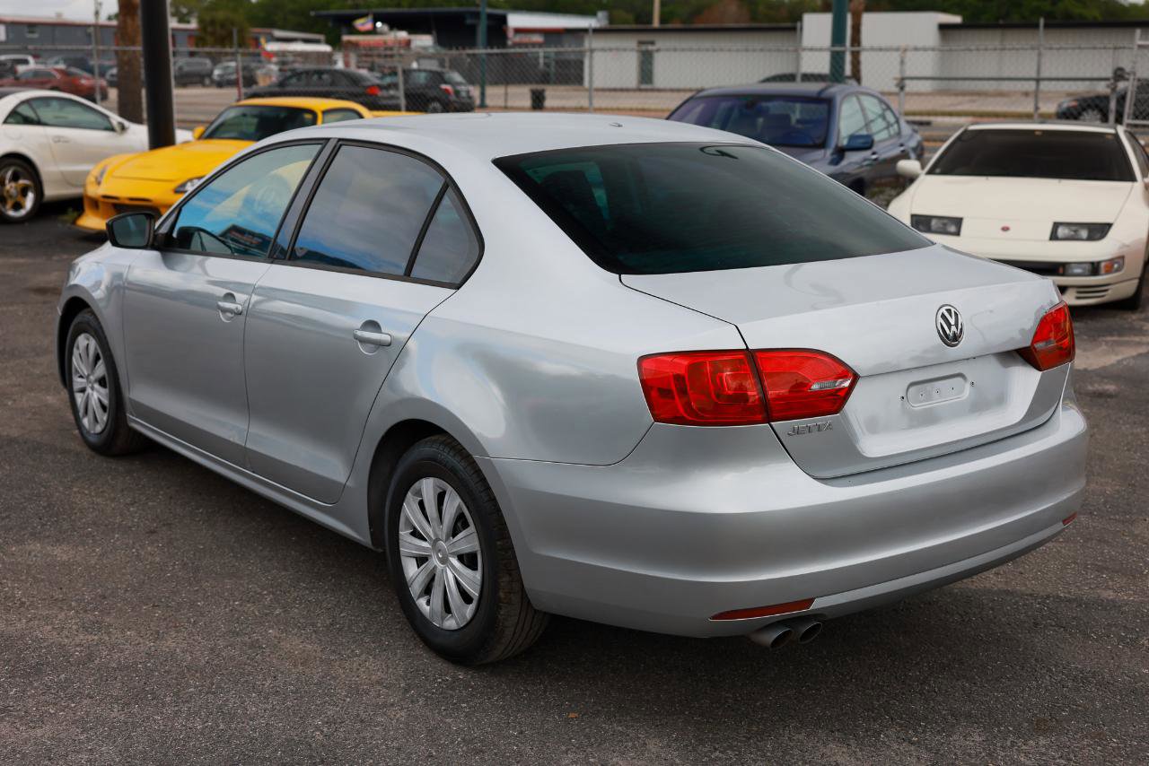 Used 2012 Volkswagen Jetta S FWD image 5