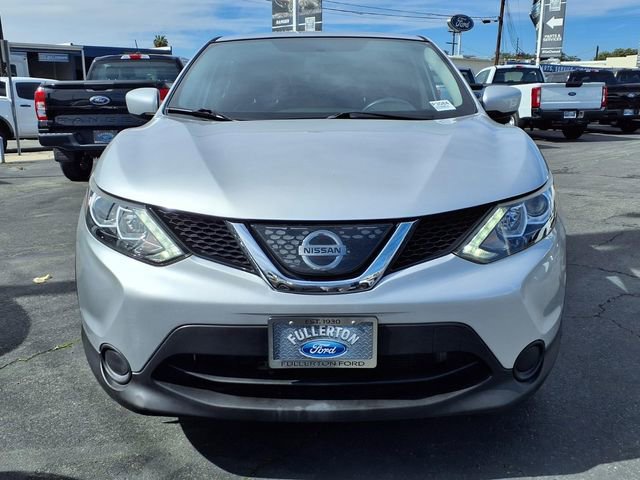 Used 2018 Nissan Rogue Sport S FWD image 2