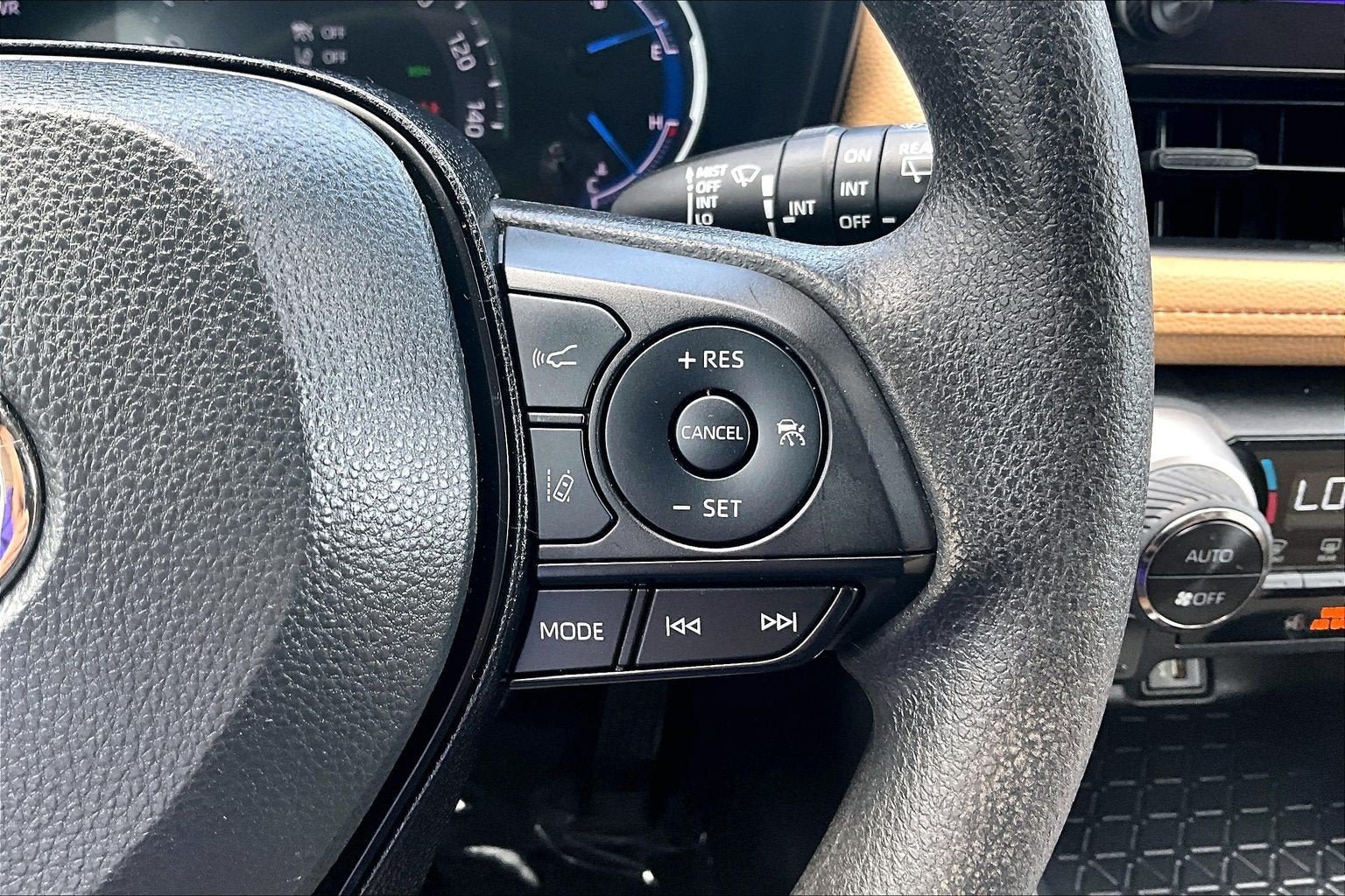 Used 2023 Toyota RAV4 XLE w/ Convenience Package AWD/4WD image 18