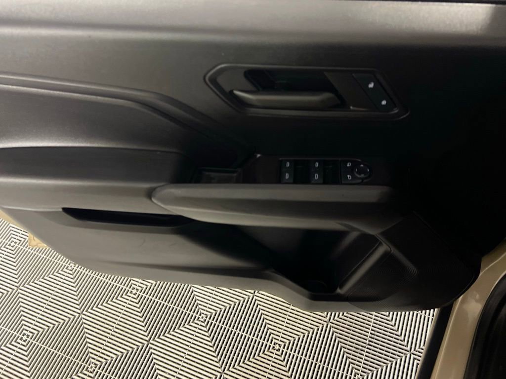 Used 2024 Chevrolet Colorado W/T image 25