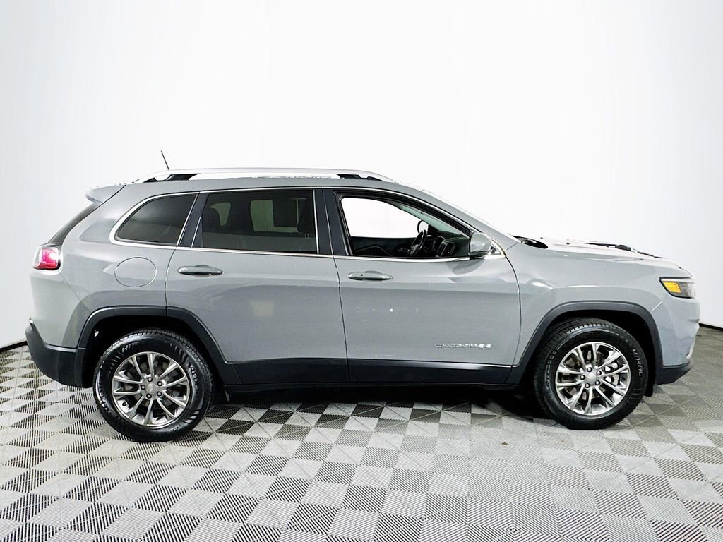 Used 2020 Jeep Cherokee Latitude Plus w/ Cold Weather Group image 8