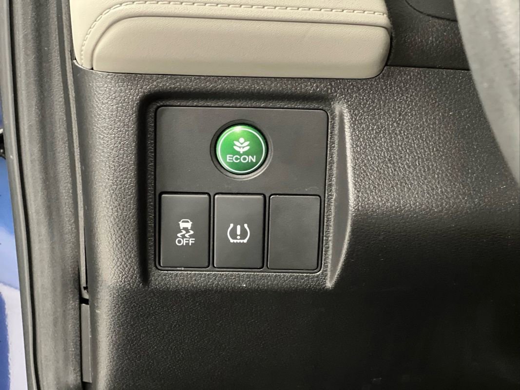 Used 2016 Honda HR-V EX-L image 32
