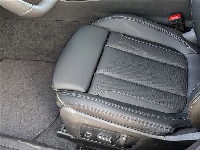 New 2026 BMW 330i xDrive Sedan w/ M Sport Package image 4