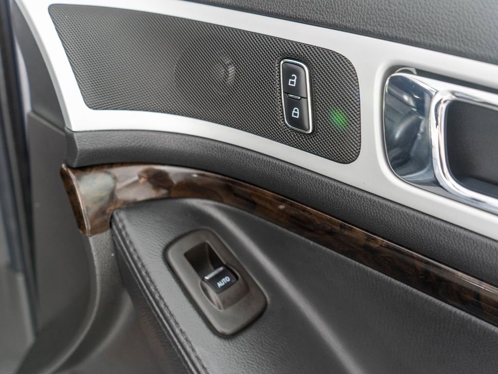 Used 2013 Ford Explorer Limited AWD/4WD image 9