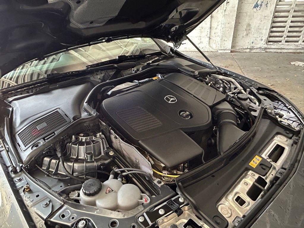 Used 2025 Mercedes-Benz C 300 4MATIC Sedan image 38