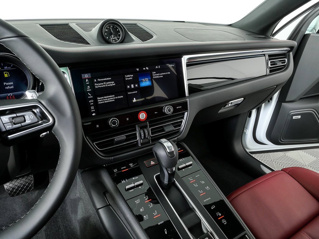 New 2026 Porsche Macan S image 13