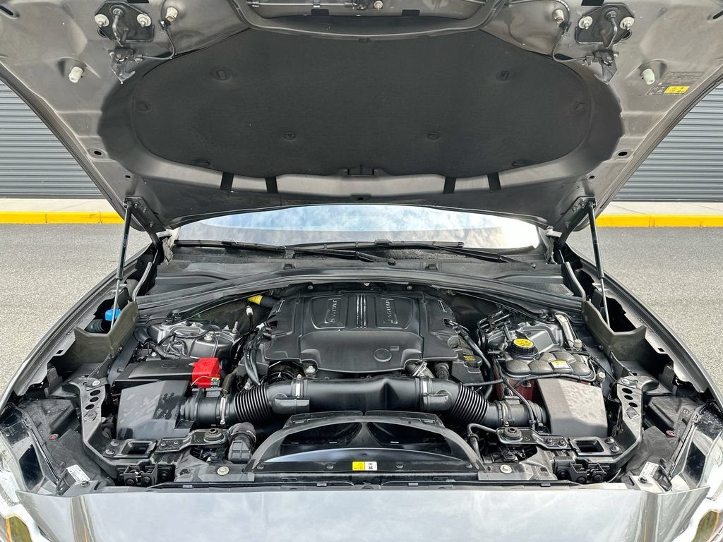 Used 2018 Jaguar F-PACE S AWD/4WD image 31