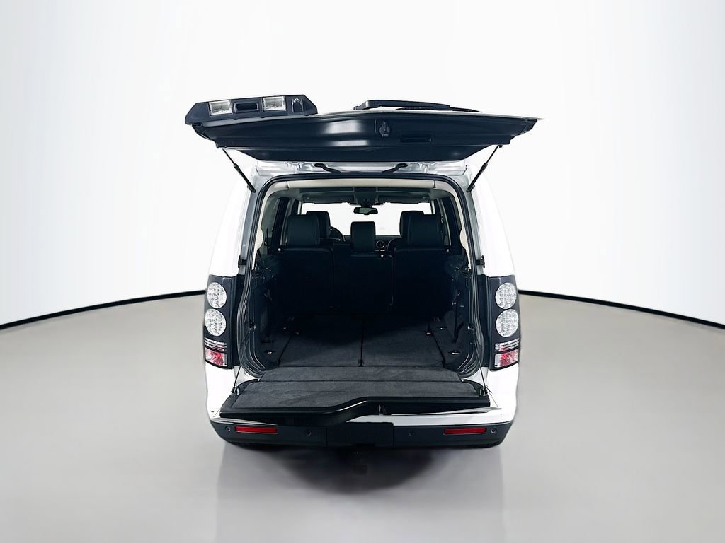 Used 2016 Land Rover LR4 HSE image 28