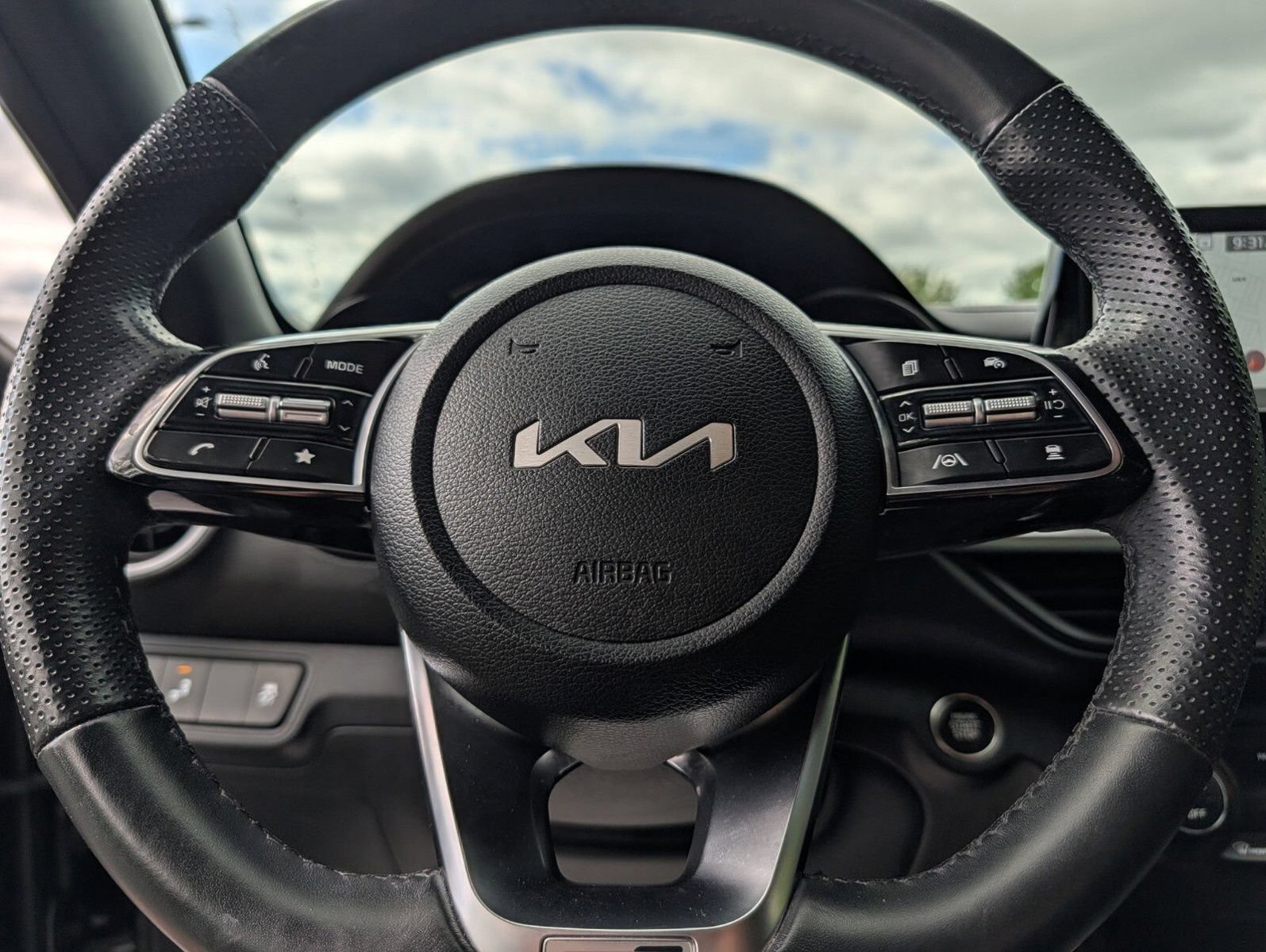 Used 2024 Kia Forte GT-Line FWD image 25