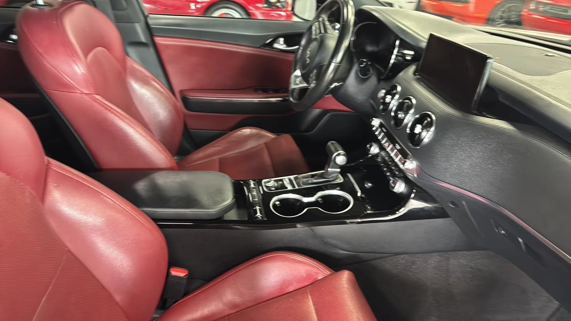 Used 2022 Kia Stinger GT-Line w/ Sun & Sound Package RWD image 10
