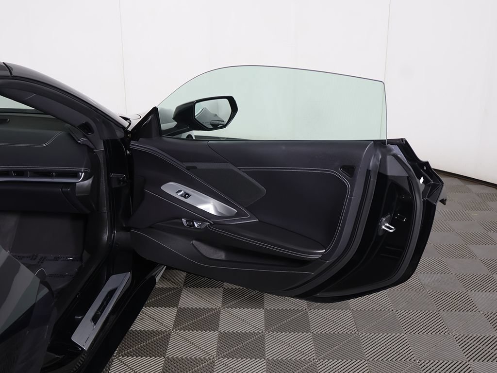Used 2024 Chevrolet Corvette Stingray Convertible w/ Z51 Performance Package RWD image 25
