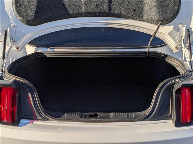 Used 2017 Ford Mustang Coupe image 6