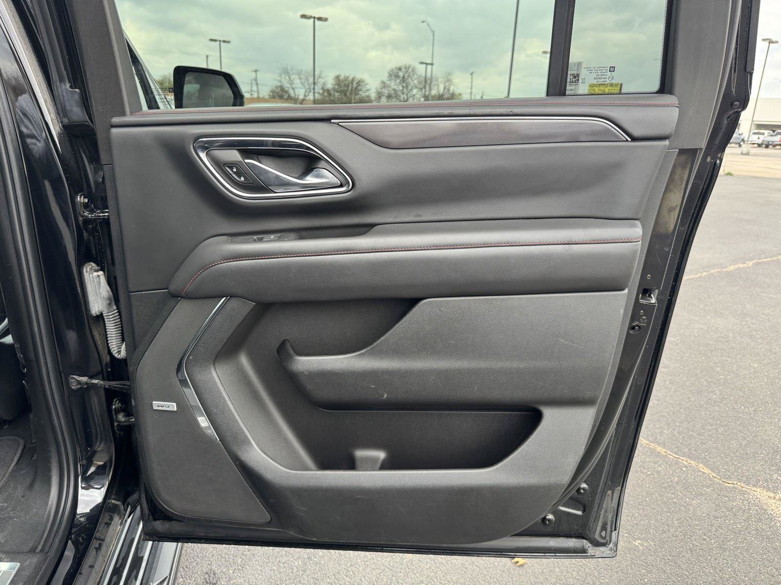 Used 2023 Chevrolet Suburban RST AWD/4WD image 41