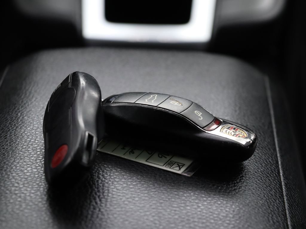 Used 2017 Porsche Macan S image 20