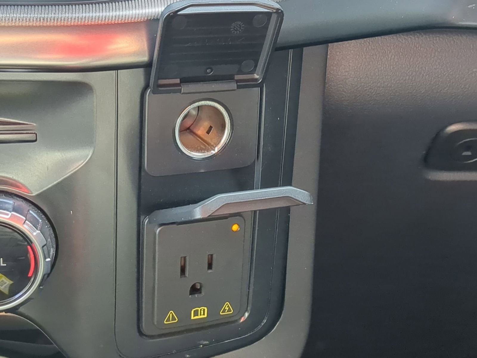 Certified 2024 Ford F150 Lariat w/ Equipment Group 502A High image 39