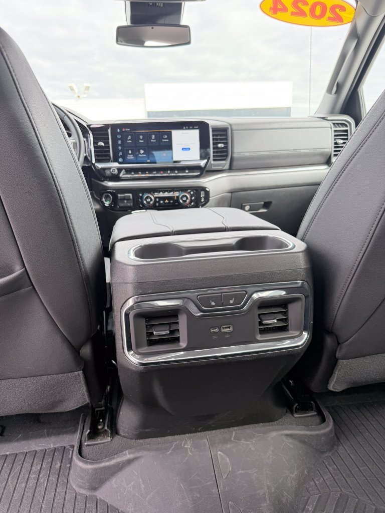 Used 2024 Chevrolet Silverado 1500 LTZ AWD/4WD image 23