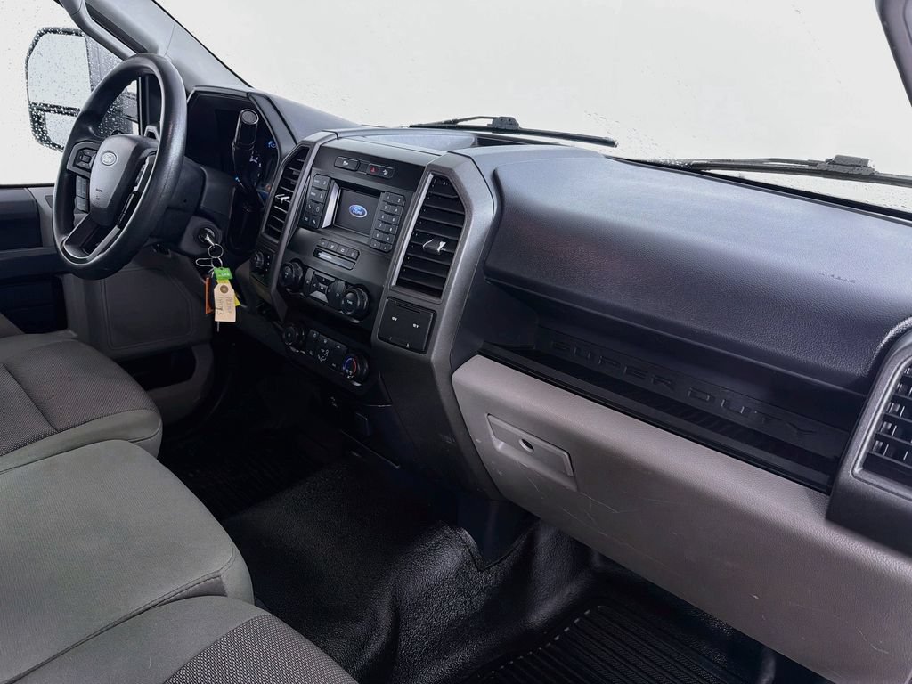 Used 2022 Ford F250 XL w/ Power Equipment Group AWD/4WD image 24