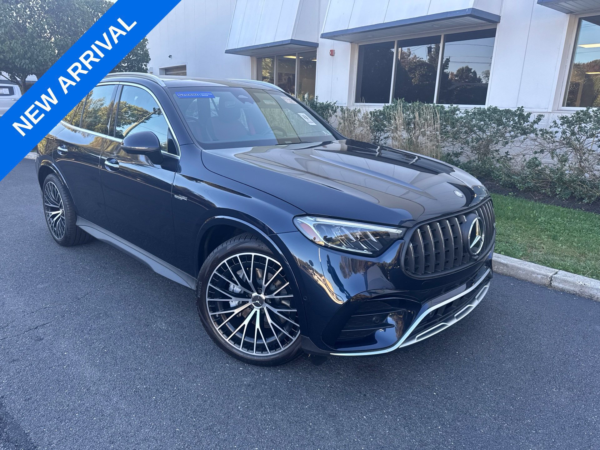 Used 2024 Mercedes-Benz GLC 43 AMG 4MATIC image 1